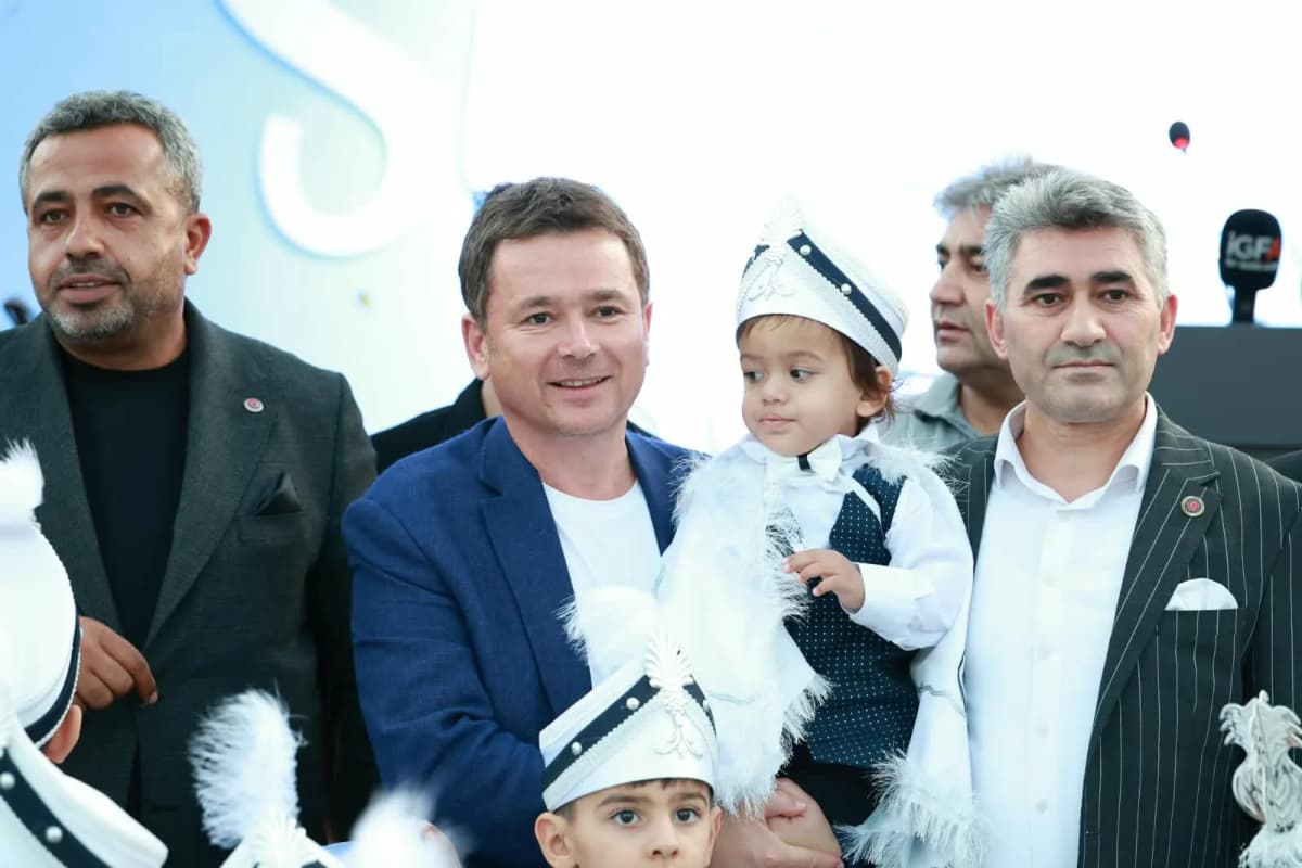 Osmangazi Belediyesi’nden 200 Çocuğa Sünnet Şöleni
