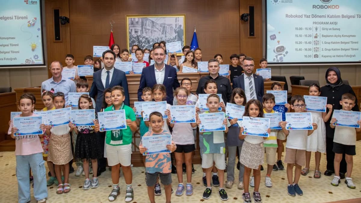 Bursa'da çocuklar geleceği kodladı