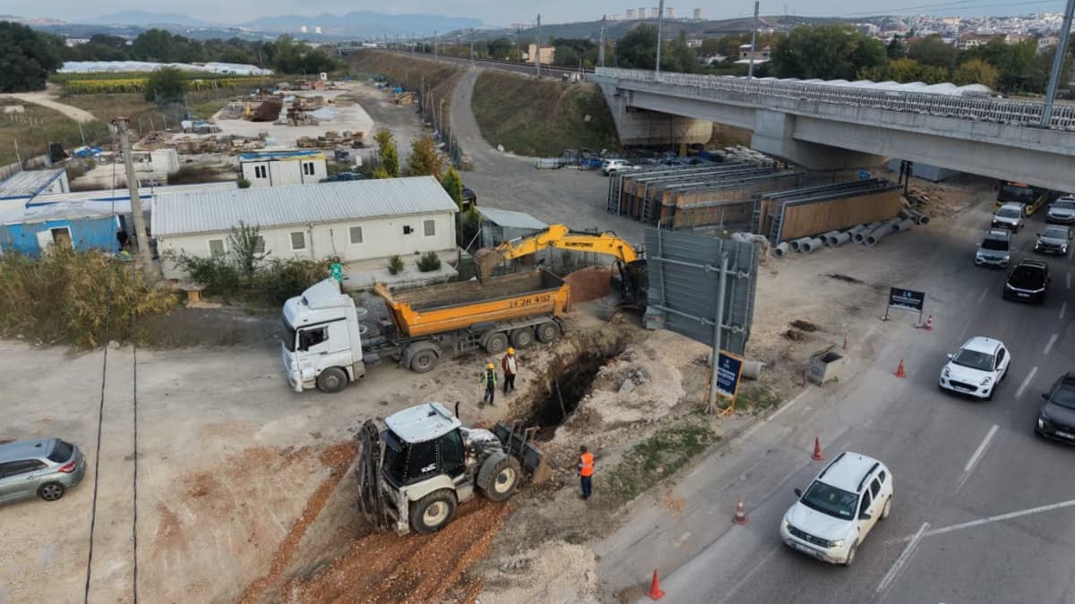 Büyükşehir’den kesintisiz altyapı mesaisi