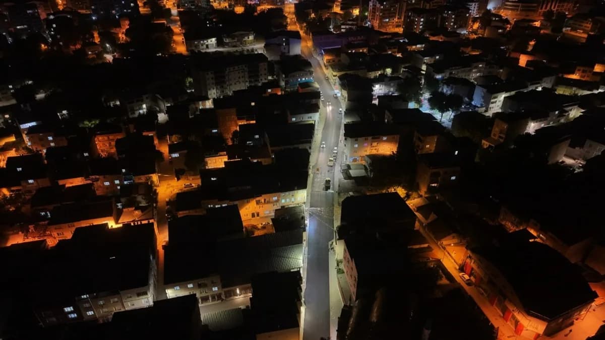 Büyükşehir ekiplerinden ulaşımda gece mesaisi