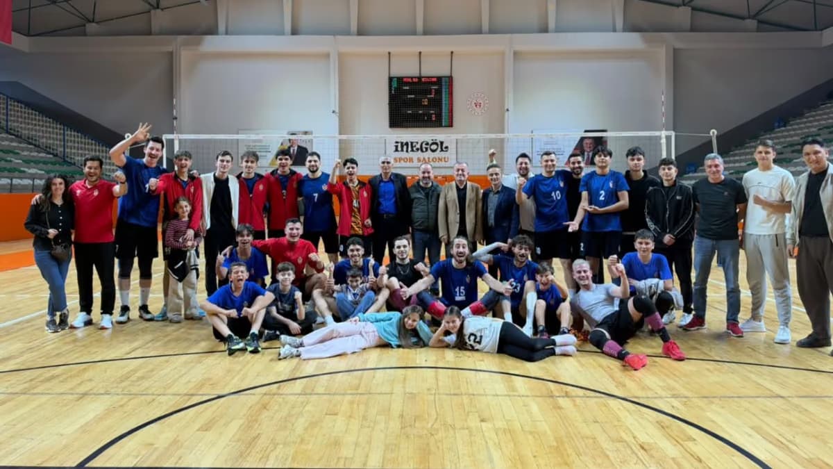 İnegöl Belediyespor Dolu Dizgin Yola Devam Ediyor