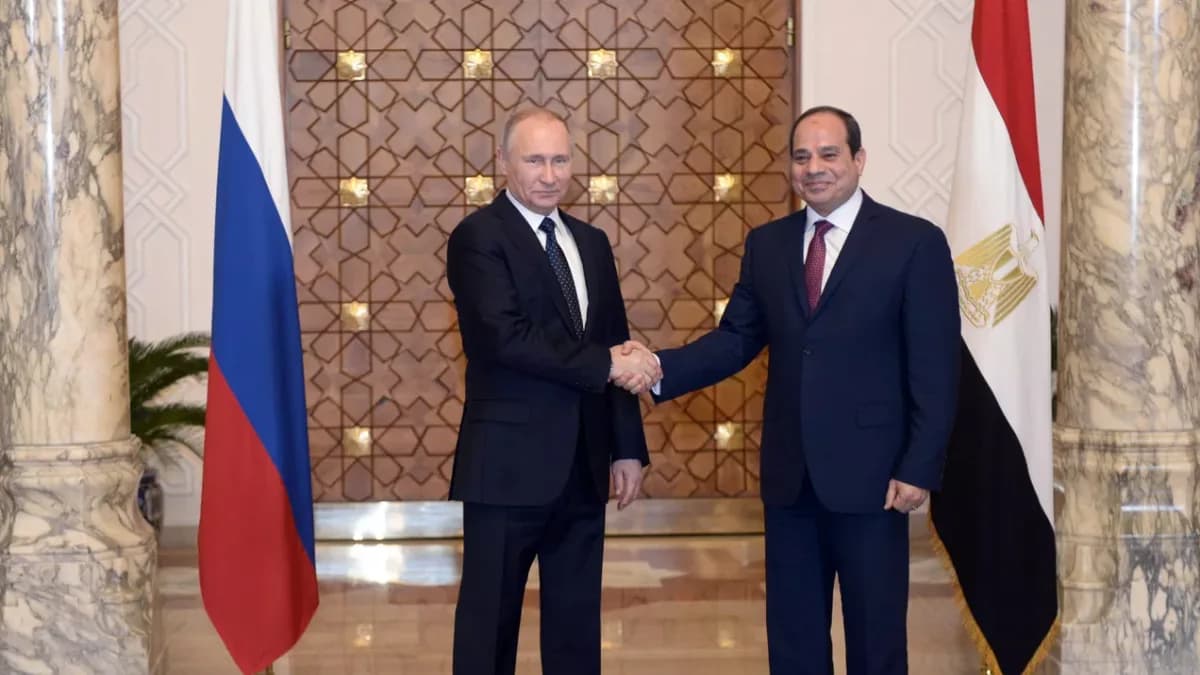 Putin Mısır Devlet Başkanı Sisi ile ekonomi ve enerji işbirliğini görüştü