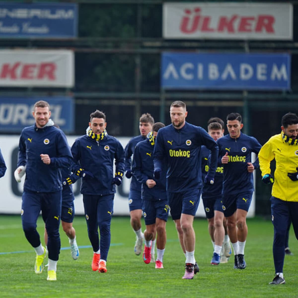 Fenerbahçe'nin kamp kadrosu açıklandı!