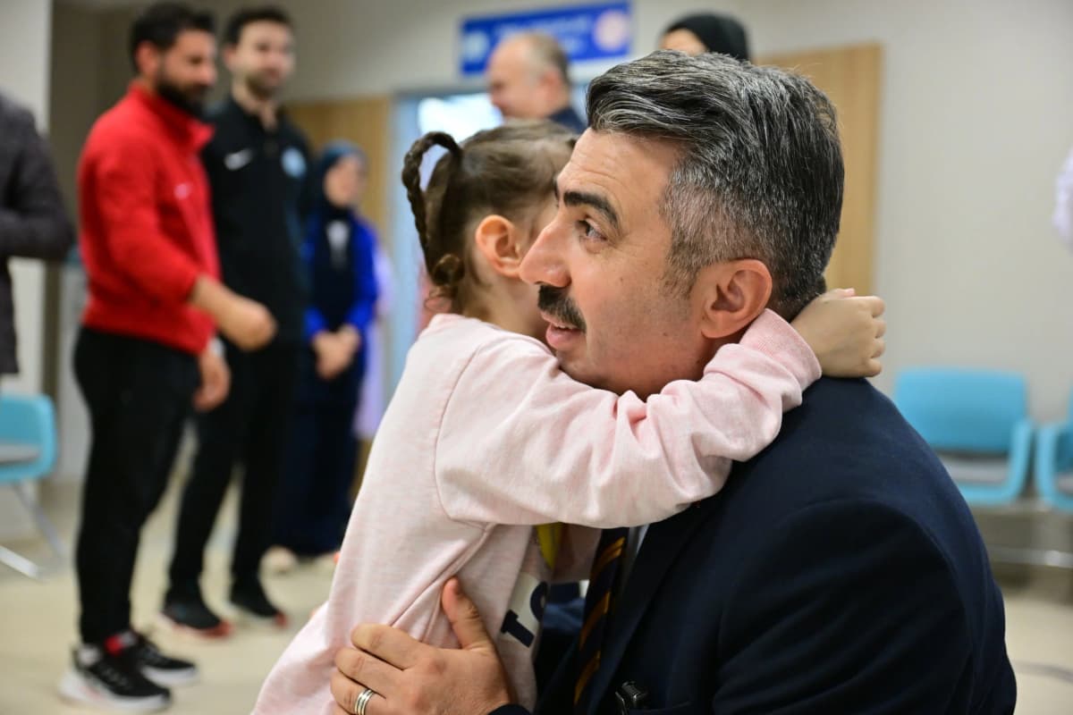 Yıldırım 'engelleri' sevgi ile aşıyor