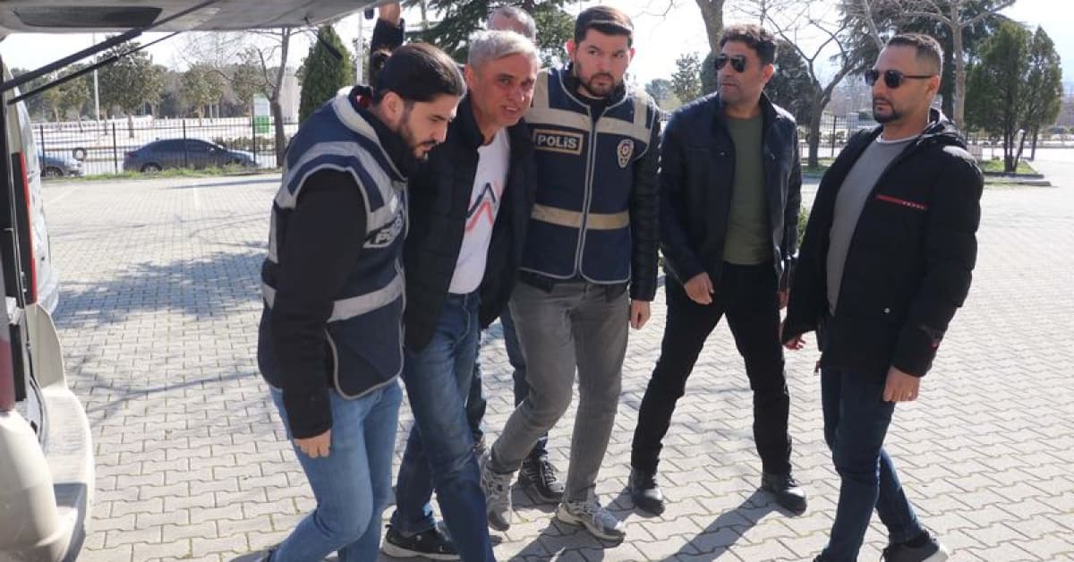 'Sigara içtin' tartışmasında eşini bıçakladı