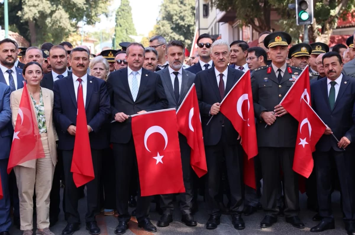 Bursa’nın kurtuluşunun 104. yılı coşkuyla kutlandı