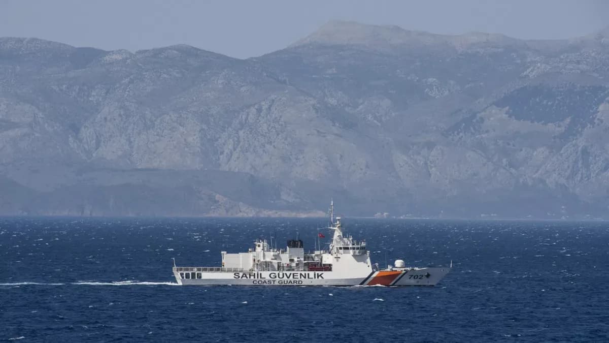 Girne açıklarında 279 kişilik yolcu gemisi alabora oldu