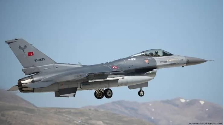 Yalova'da F-16 eğitim uçağı düştü: MSB'den ilk açıklama geldi
