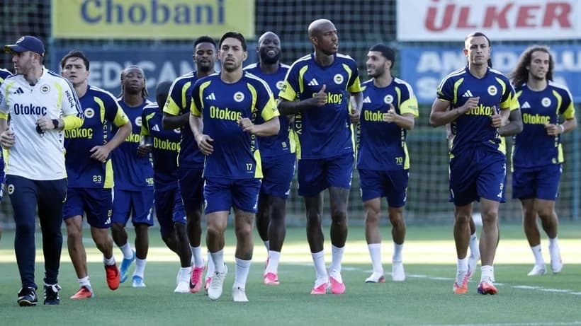 Fenerbahçe’de Livakovic ayrılığı: Barcelona için İspanya’ya gitti