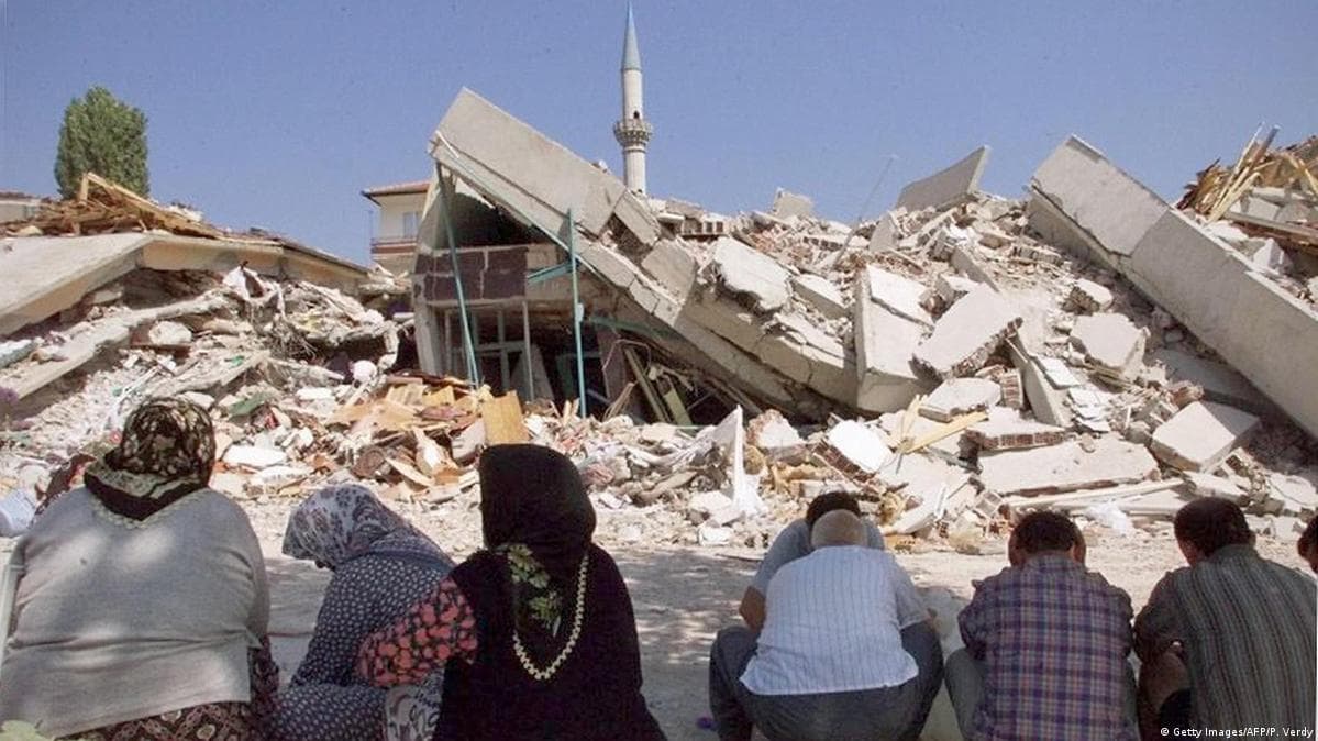 Marmara Depremi'nin üzerinden 27 yıl geçti
