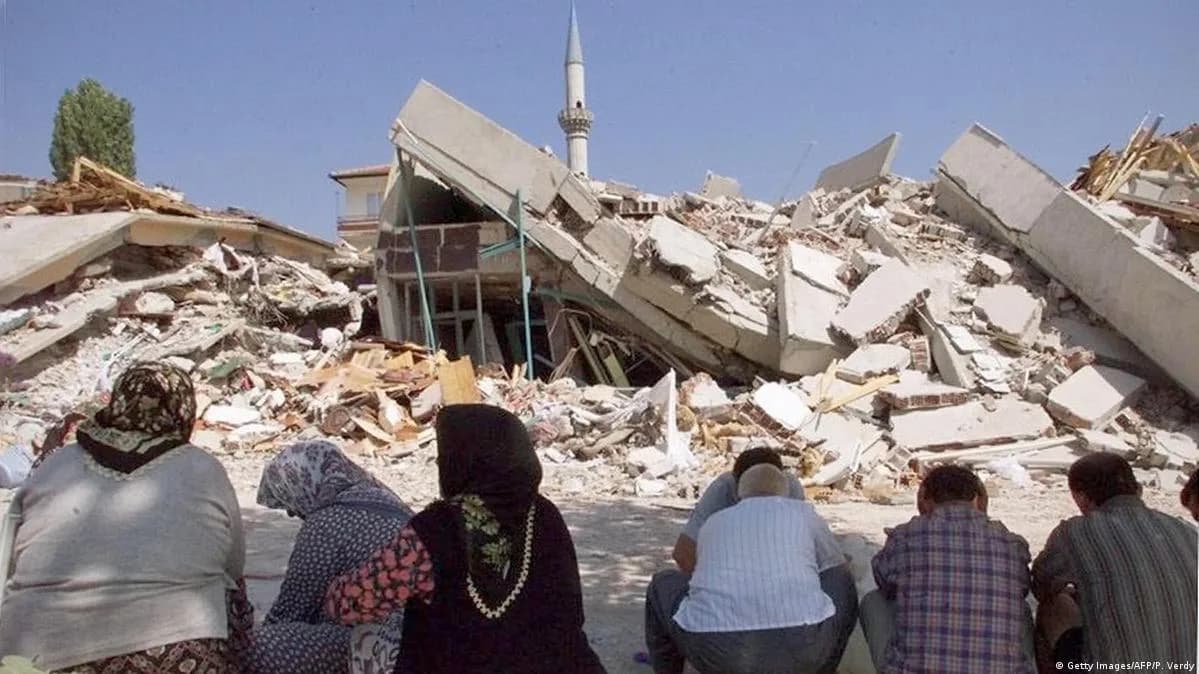 Marmara Depremi'nin üzerinden 27 yıl geçti
