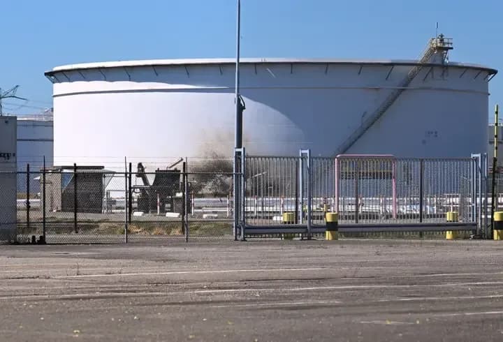 Hollanda'nın Rotterdam Limanı'nda patlama: 1 ölü