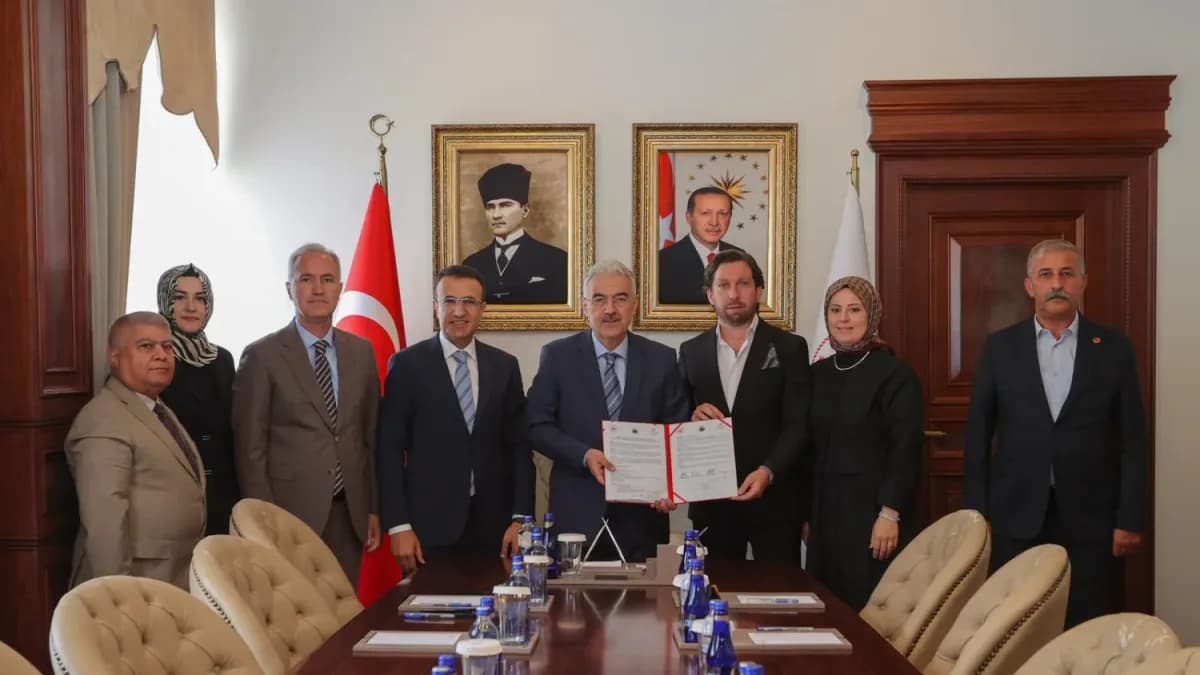 İnegöl’e 2 Yeni Aile Sağlığı Merkezi Yapımı İçin İmzalar Atıldı