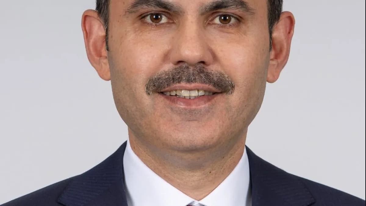 Murat Kurum’dan 30 Ağustos mesajı: Zaferin hatırası her bayrakta