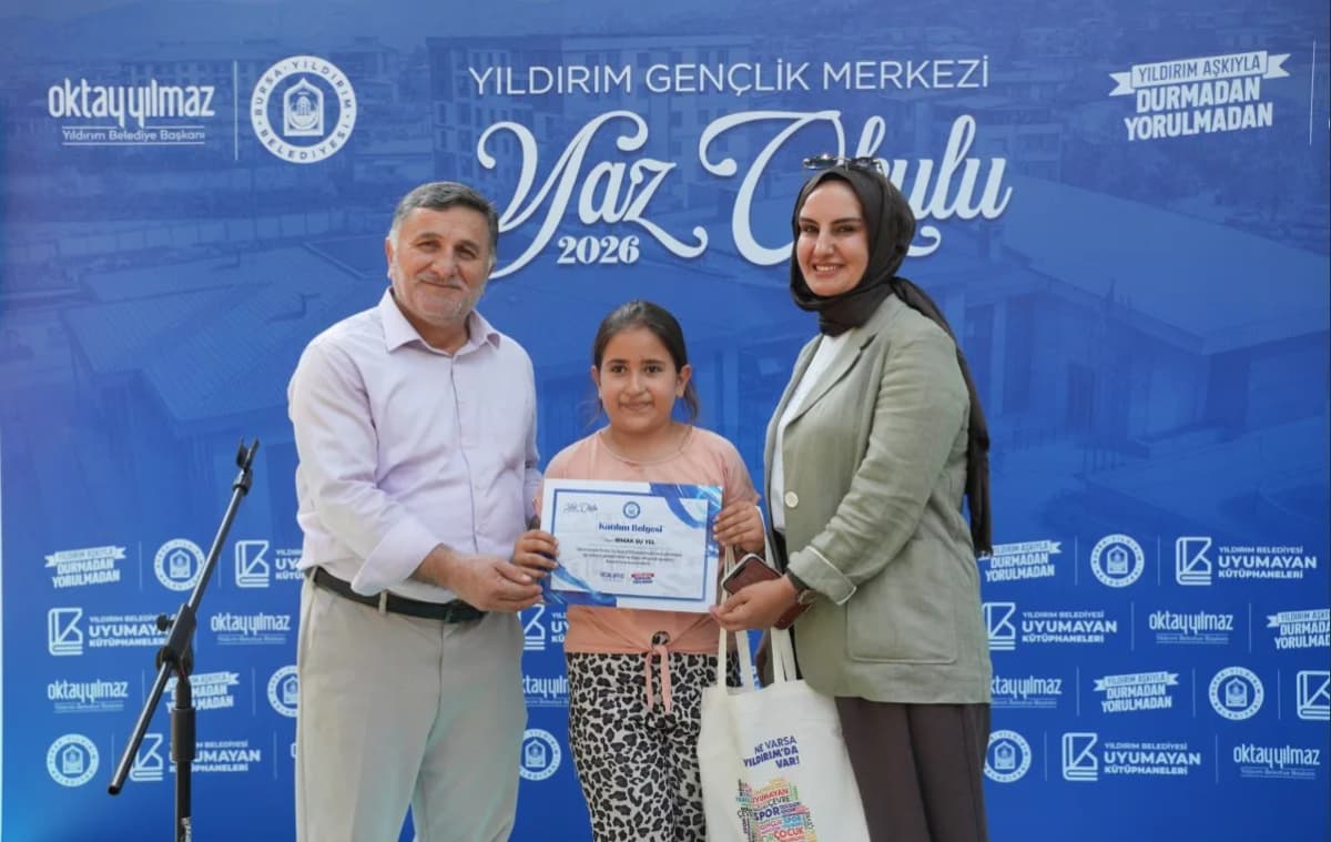 Yıldırım Gençlik Merkezi Yaz Okulu'nda mezuniyet coşkusu