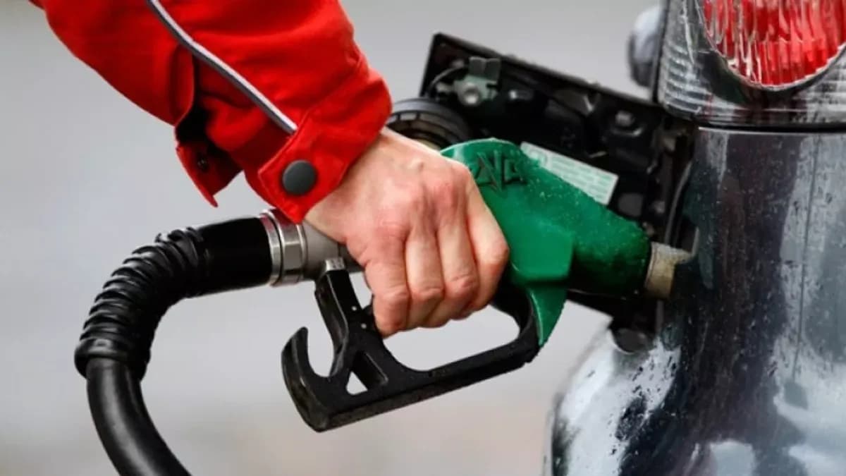 Motorine indirim bir gün sürdü: 2,55 TL zam pompaya yansıdı