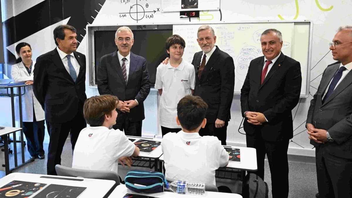 GUHEM Havacılık ve Uzay Teknolojileri Fen Lisesi’nde İlk Ders Zili Çaldı