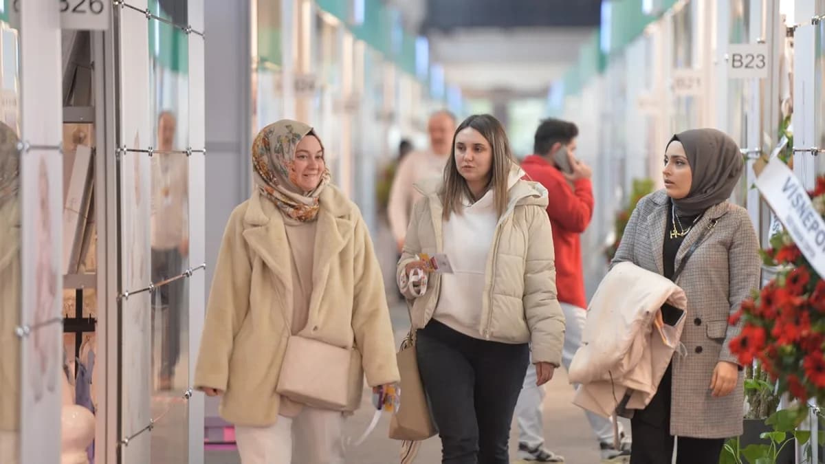Junioshow Bursa’da kapılarını açıyor Bebe ve çocuk konfeksiyonu dünyayla buluşacak