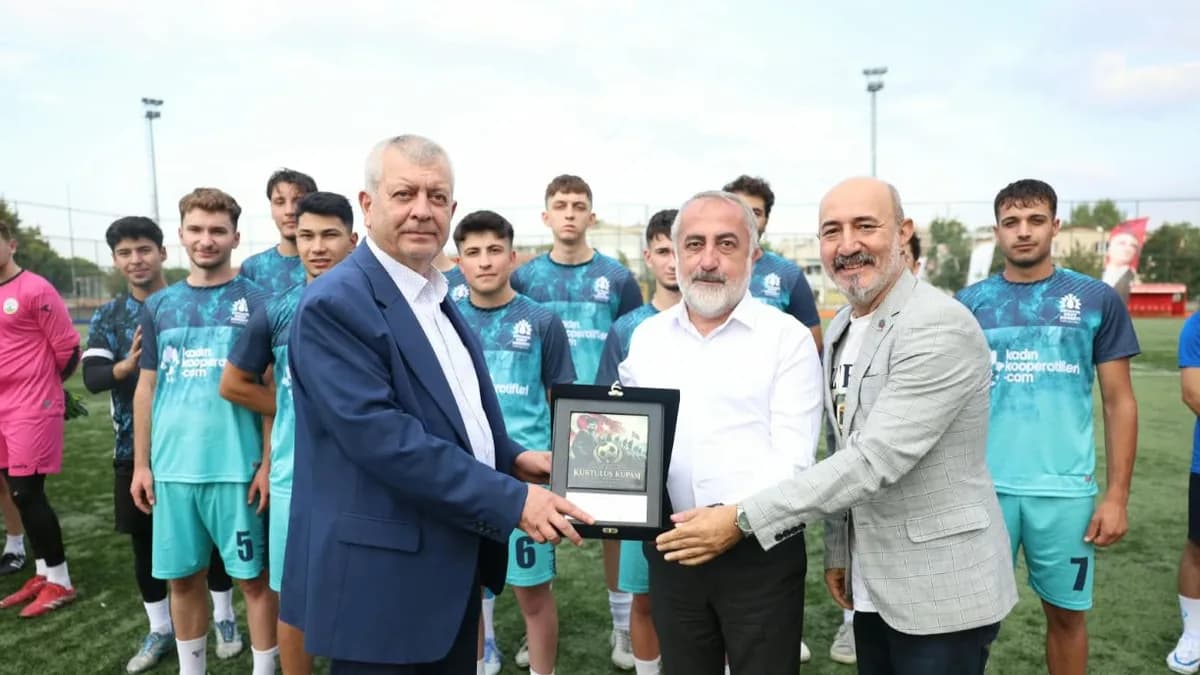 Kurtuluş Kupası’nda Kent Konseyleri Güçlerini Birleştirdi