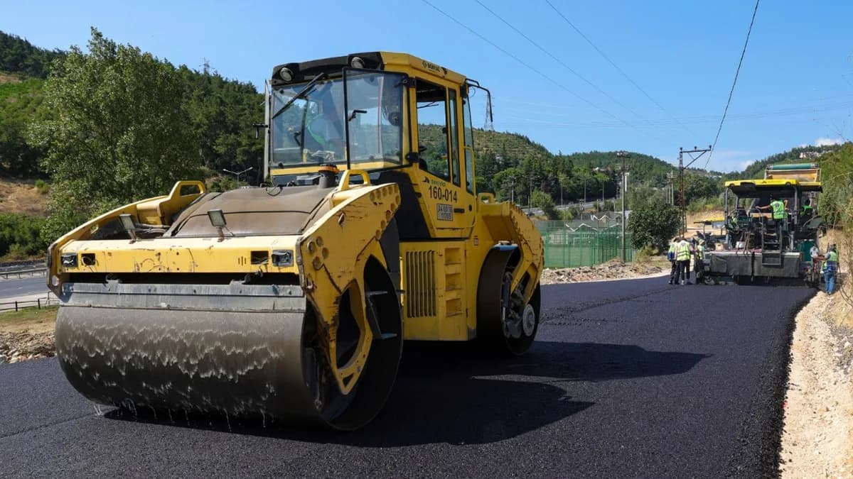 Mudanya’da yollar Büyükşehirle yenileniyor