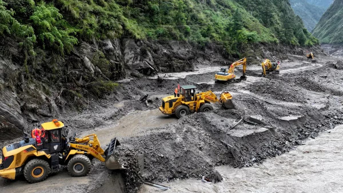 Nepal’de sel felaketi büyüyor: Ölü sayısı 939 oldu
