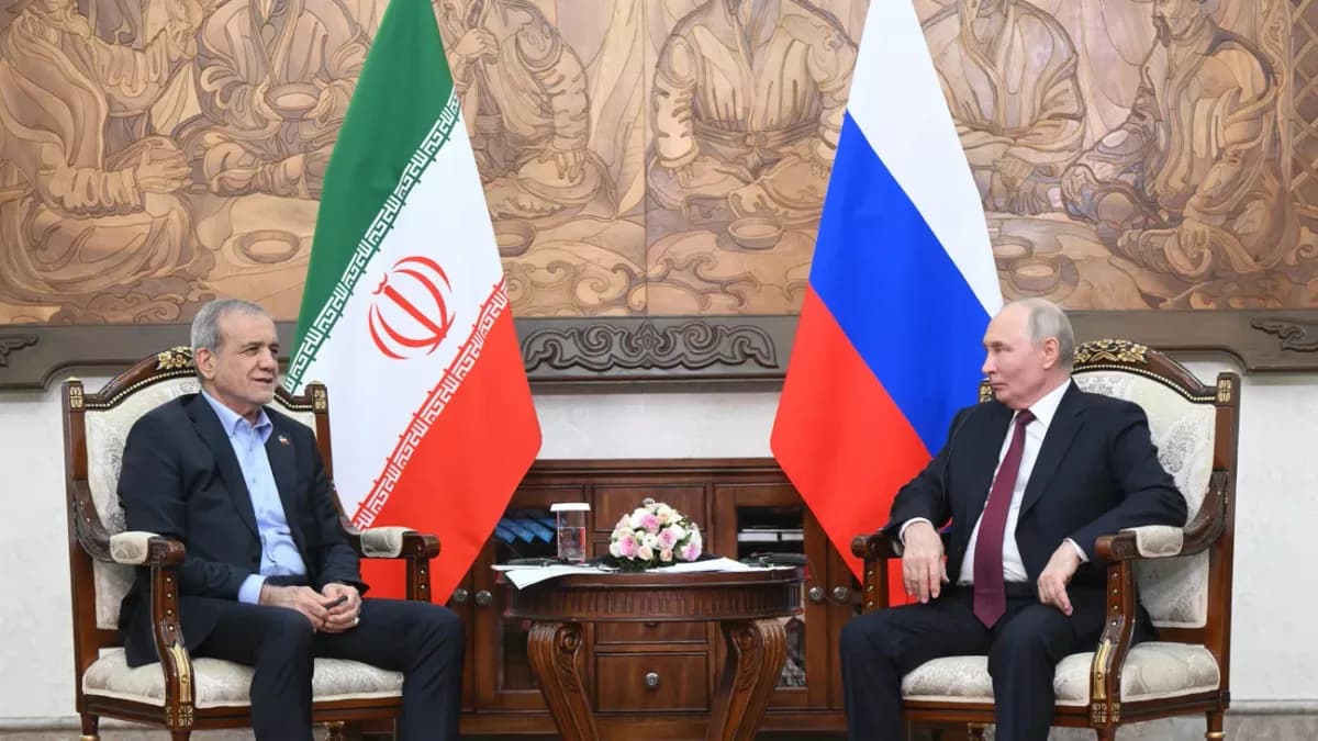 Putin: İran halkıyla dayanışma içindeyiz