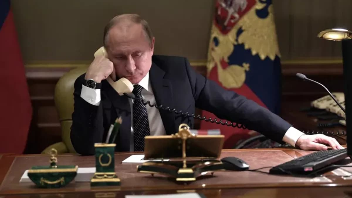 Putin, Sırbistan Cumhurbaşkanı Vucic ile telefonda görüştü