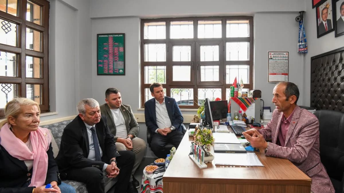 Başkan Erkan Aydın Mahallelerin Nabzını Tutuyor