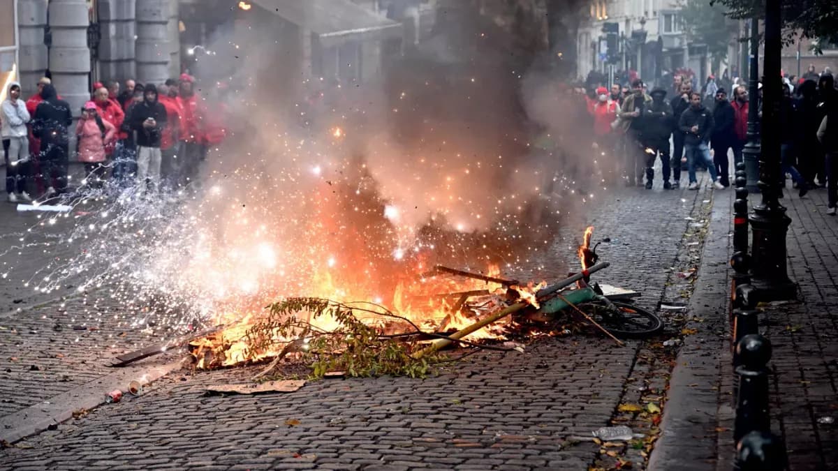 Brüksel’de hükümet karşıtı protestolar Polis ve protestocular arasında çatışma çıktı