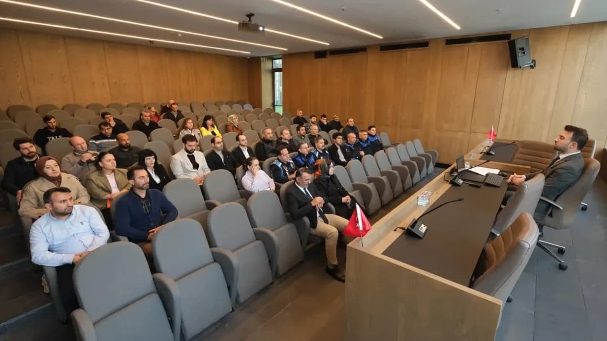İnegöl Belediyesi’nde Personele Yapay Zeka Eğitimi Düzenlendi