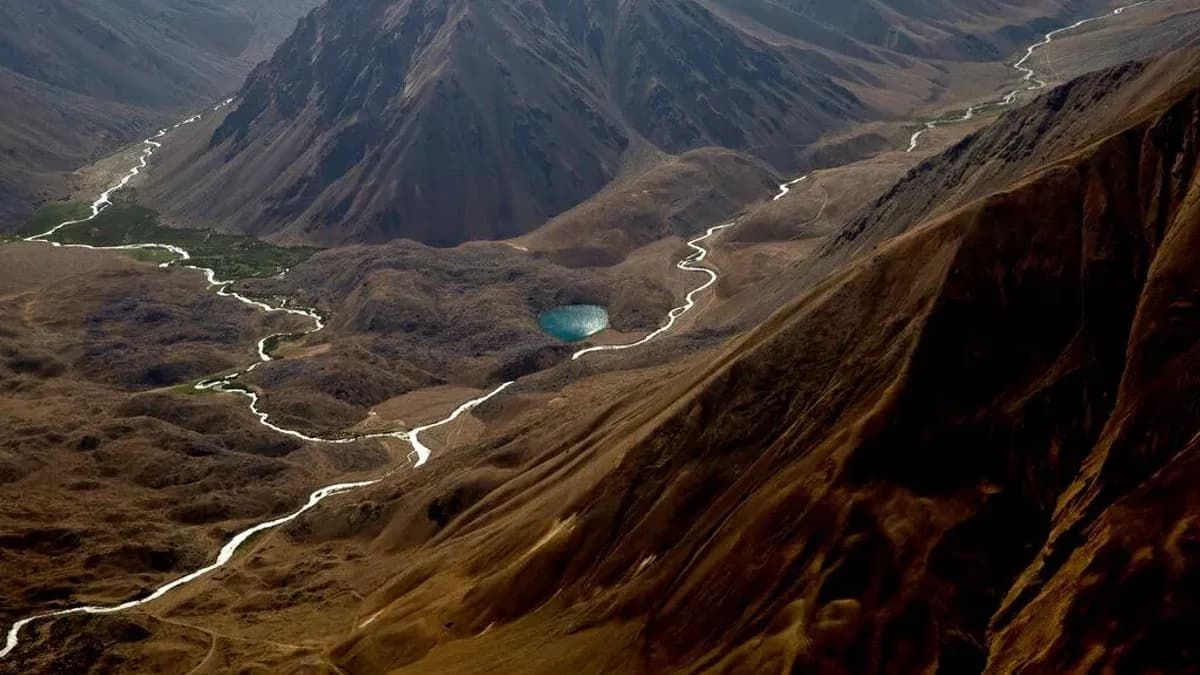 Afganistan Çin sınırına yol açtı: 121 kilometrelik proje tamamlandı