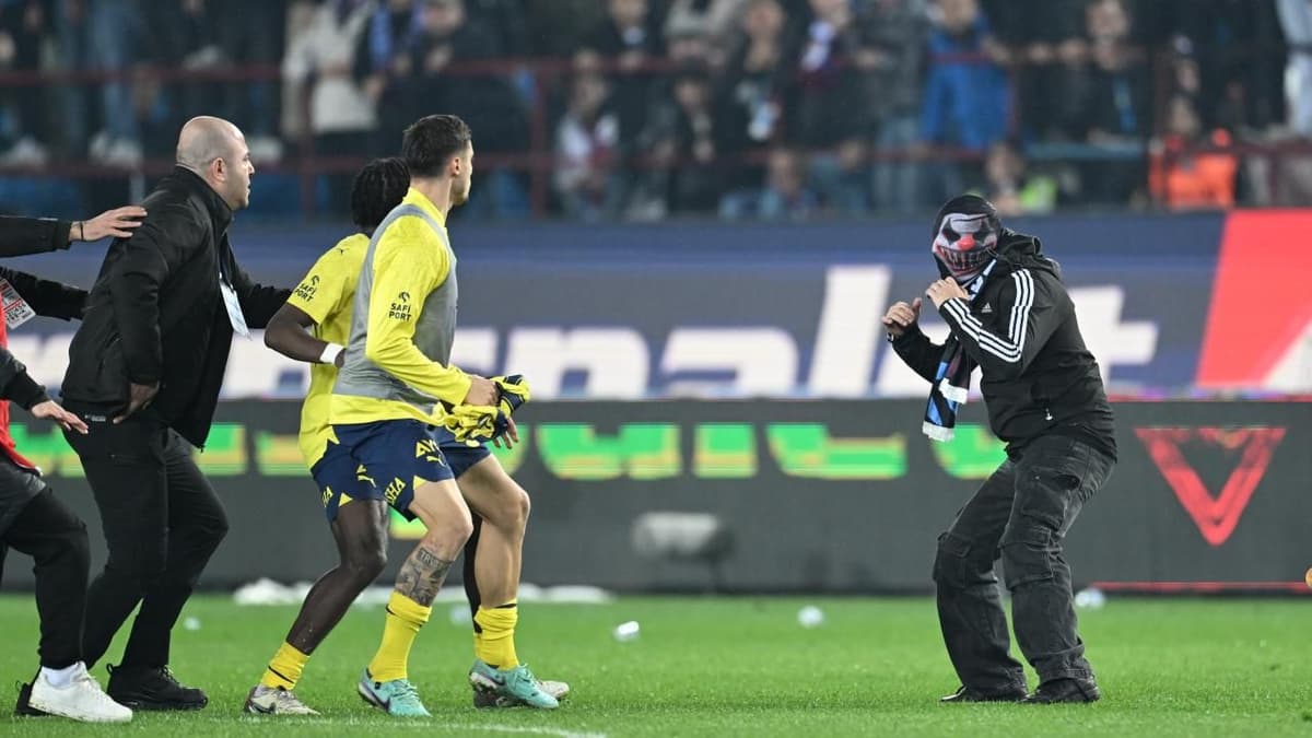 Fenerbahçeli 4 futbolcuya yaralama suçundan dava açılabilir!