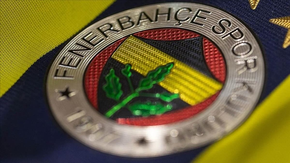 Futbolu Fenerbahçe'de bırakmıştı: Yeni işi belli oldu!