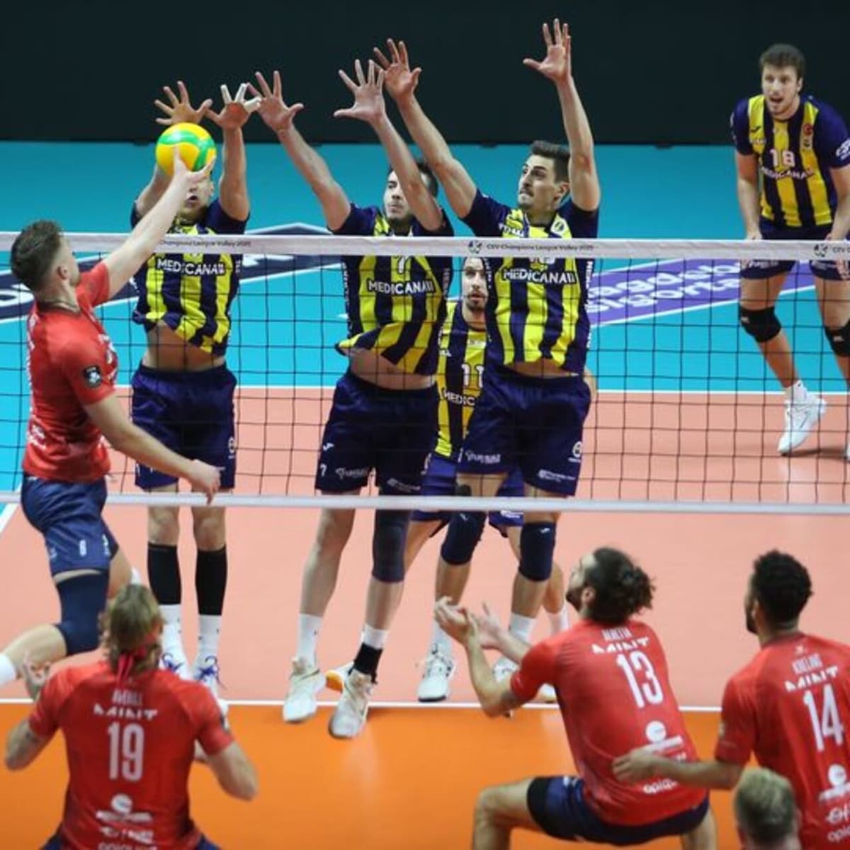 Fenerbahçe, Avrupa'da ilk kez yenildi!