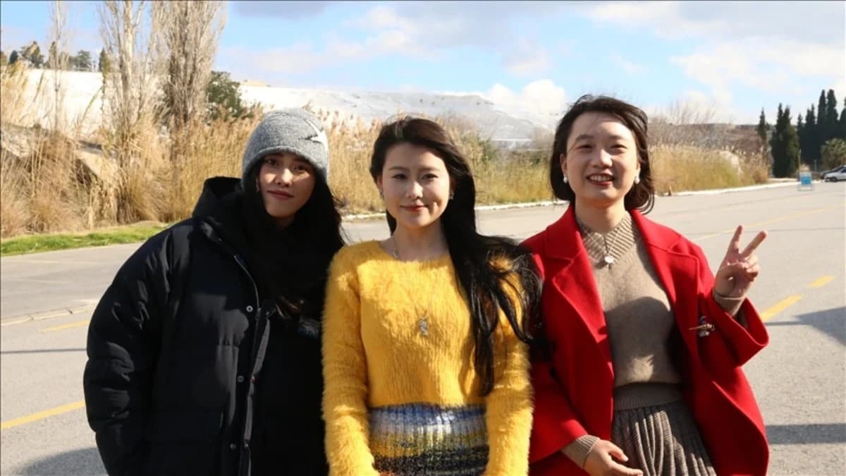 Çinli turistlerin gözdesi Pamukkale