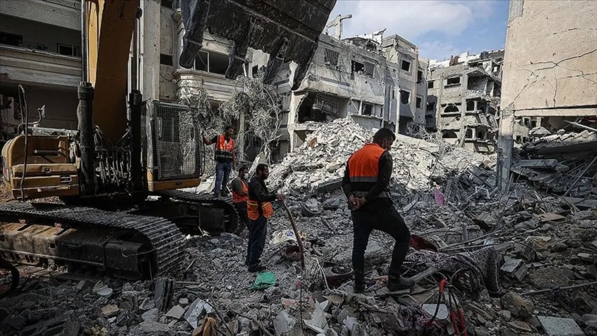 Katil İsrail yine çocukları hedef aldı: 3 yaralı