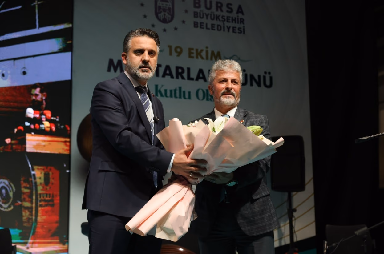 Bursa’da Muhtarlar Günü buluşması “Hizmet gitmeyen tek mahalle kalmayacak”