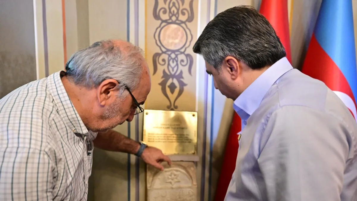 Kalemin İzinde Fetih Yolunda projesine katılan akademisyen ve yazarlar, Bursa’nın tarihi mirasına ait kitabe ve eserleri inceledi.