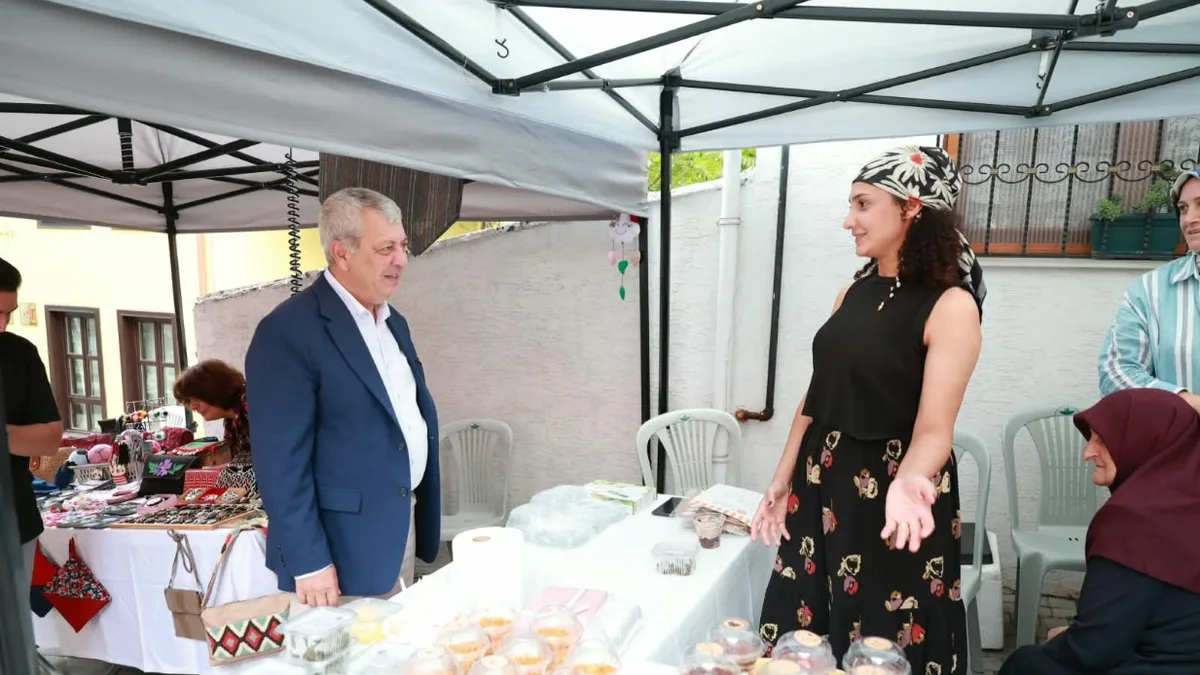 Osmangazi’de kadın emeğine güçlü destek Girişimciler Sokağı yeniden açıldı