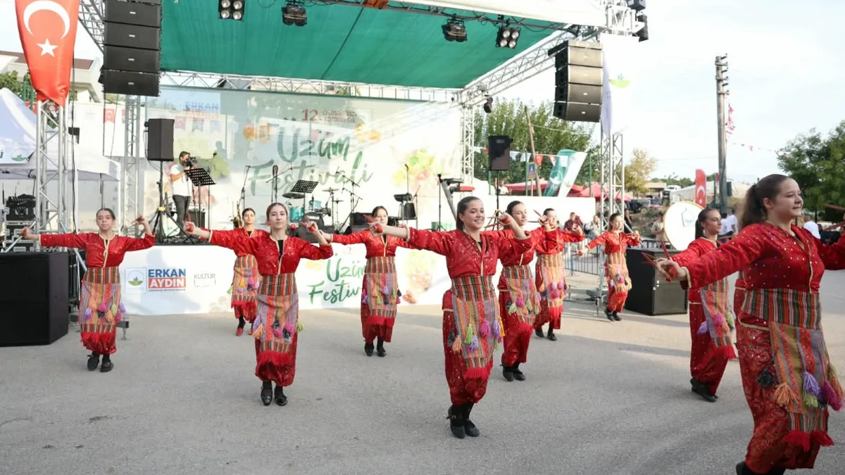 Üzüm Bereketi Festivalle Taçlandı