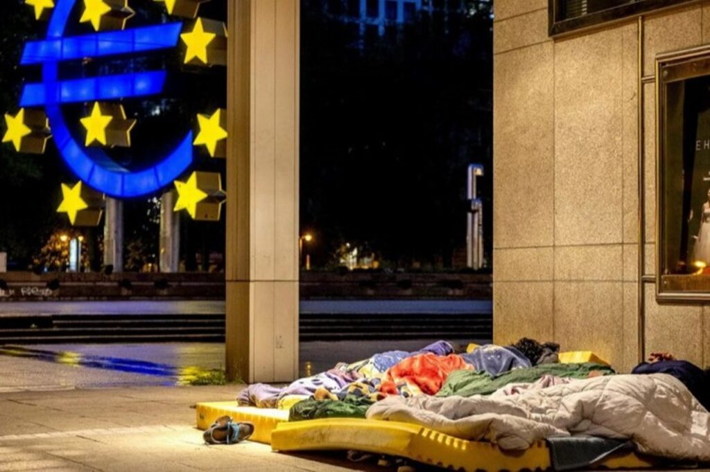 Almanlar yoksulluk riskiyle karşı karşıya