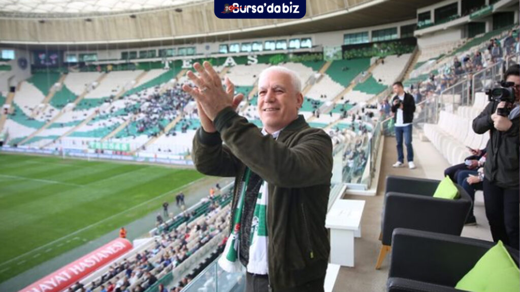 Bursaspor’un Yanında Büyük Destek: Mustafa Bozbey Tribünde