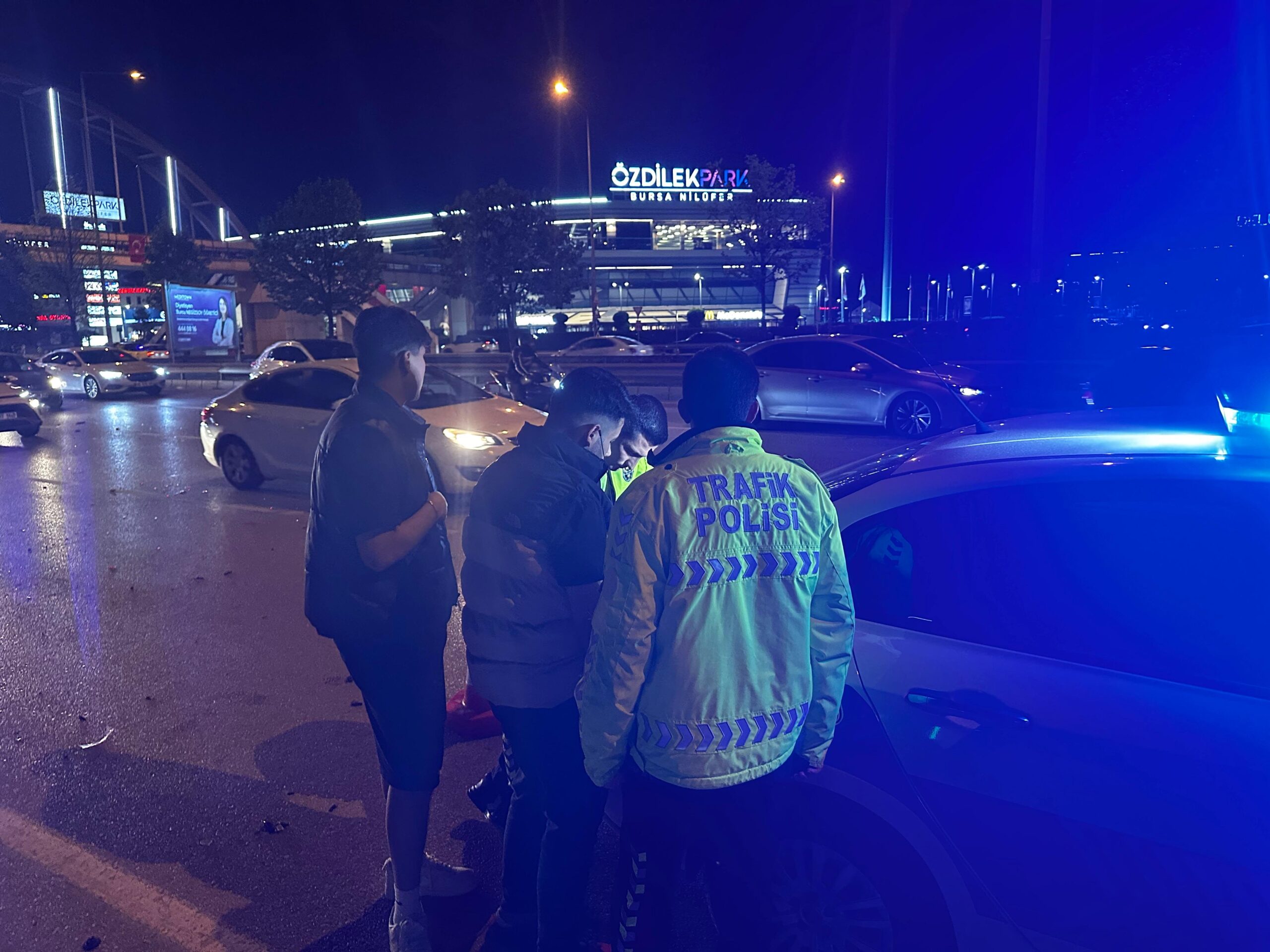 Bursa’da ‘dur’ ihtarına uymayan sürücü 10 kilometrelik takip sonucu yakalandı