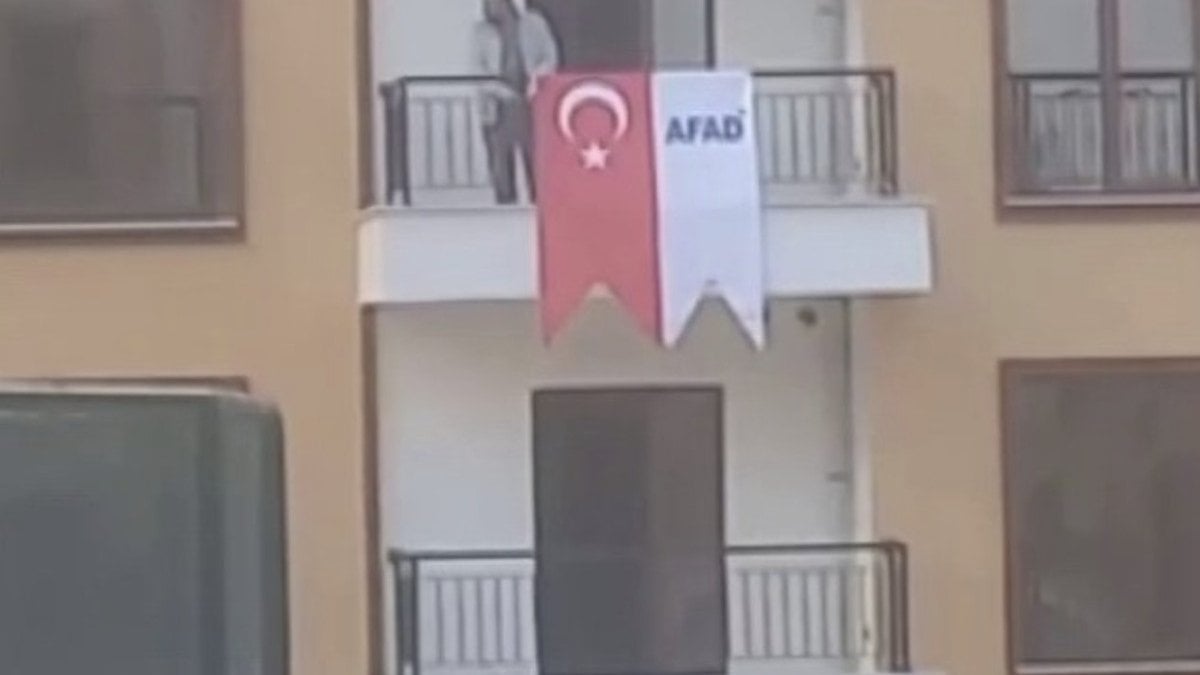 Adıyaman’da deprem konutlarından Türk bayrağını atanlar tekrar gündem oldu