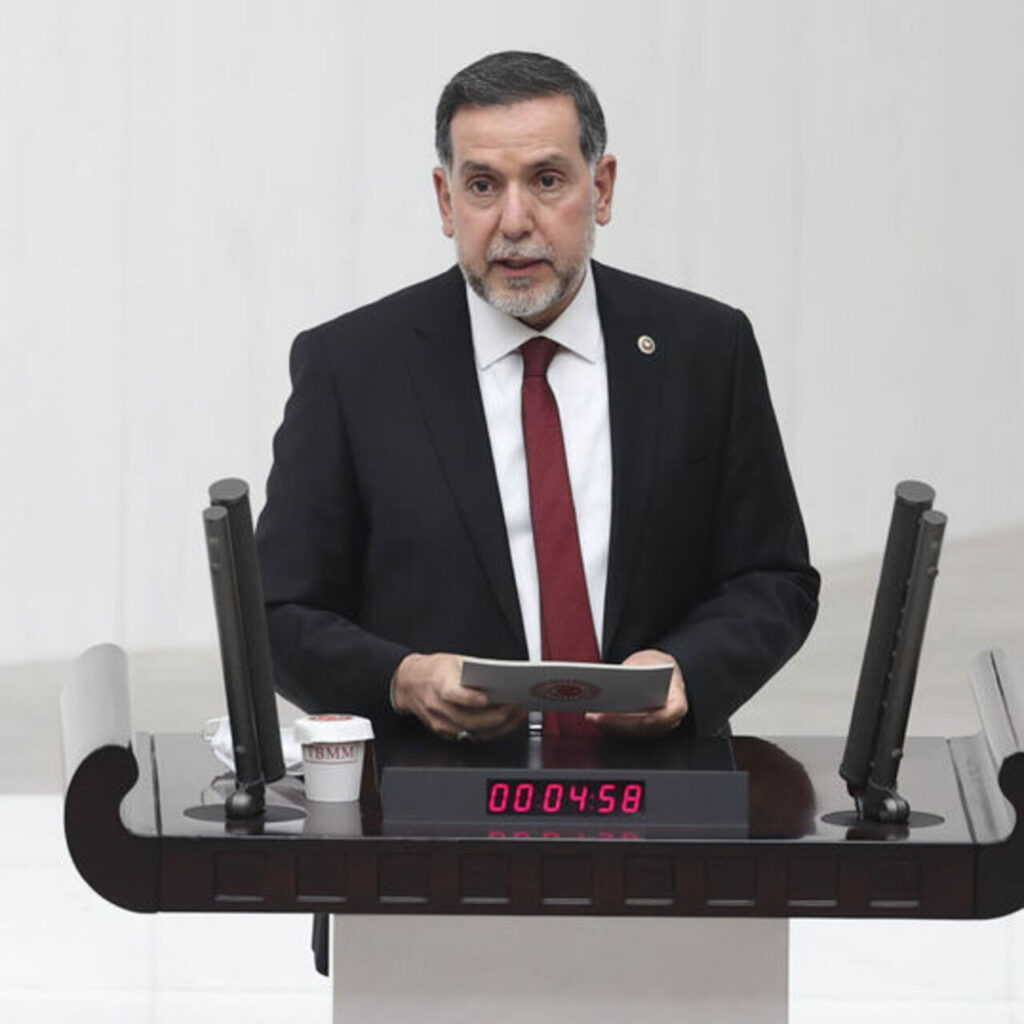 Ahmet Zenbilci AK Parti’den istifa etti