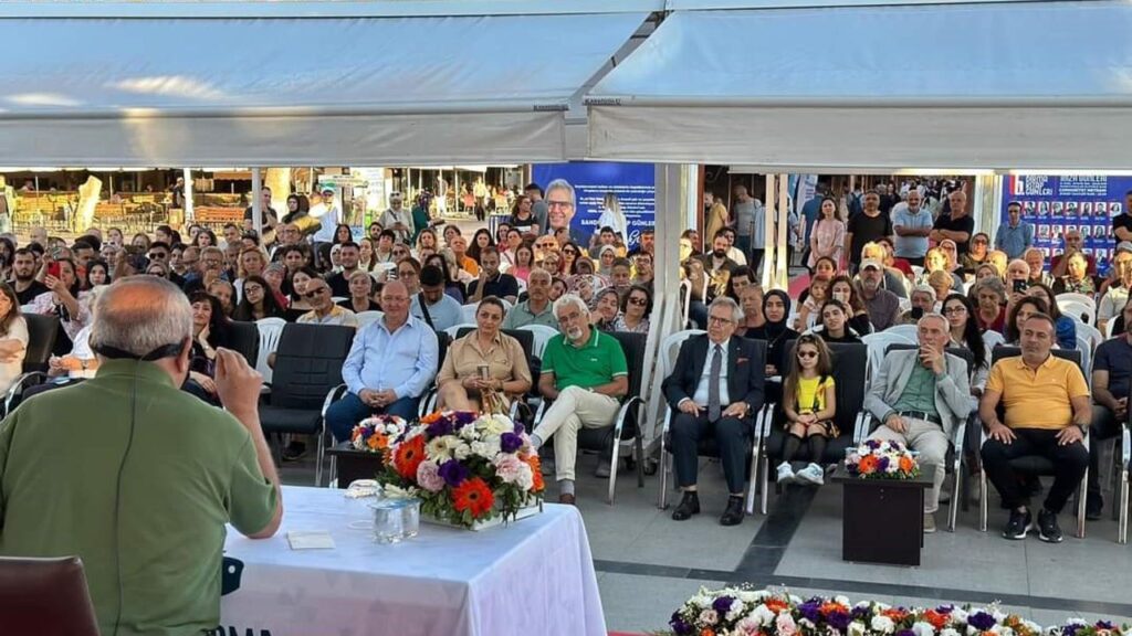 Bandırma Kitap Günleri “Nazım Hikmet” temasıyla sürüyor