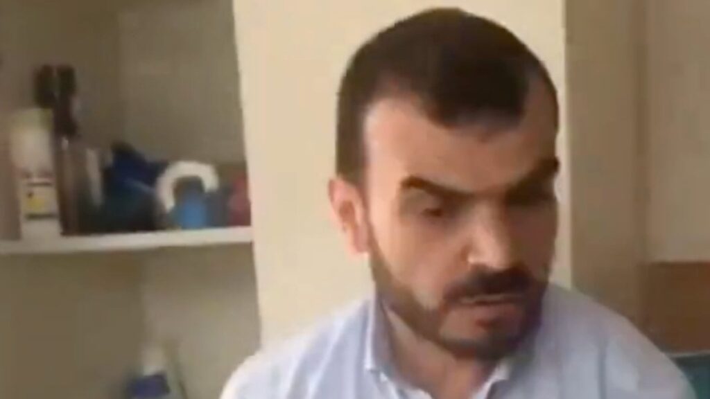 Bursa’da yardımcısının kapısını kırdıran okul müdürü açığa alındı