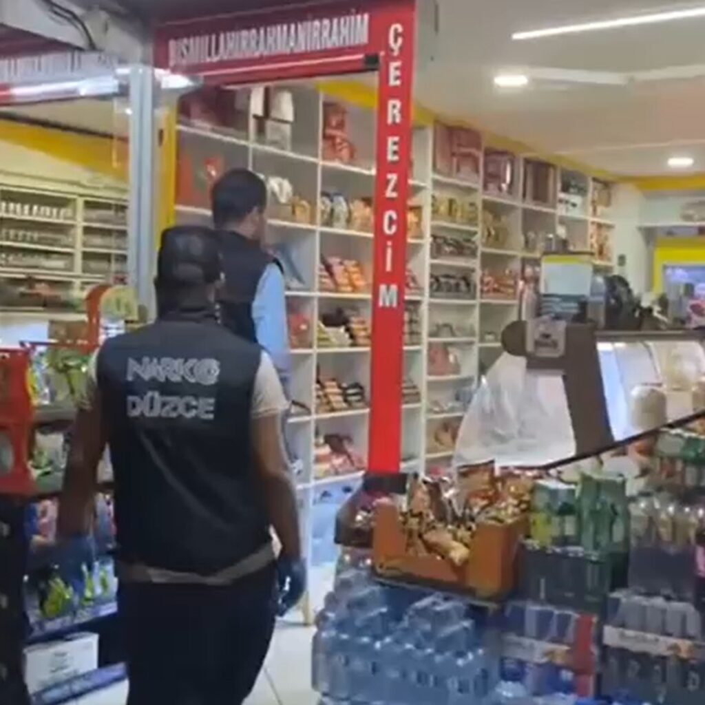 Çerez dükkanında uyuşturucu ticareti
