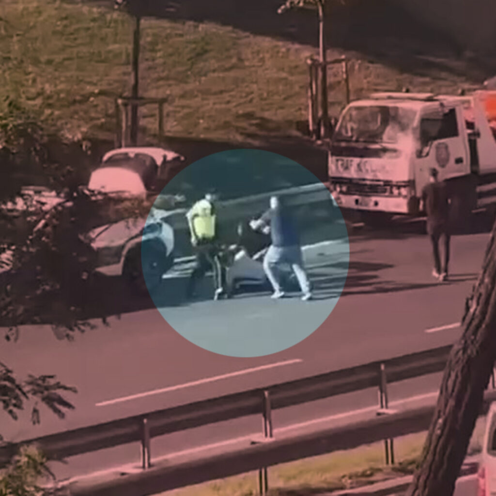 Esenler’de alkollü taksici ortalığı birbirine kattı