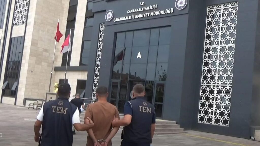 FETÖ’nün imamı Çanakkale’de yakalandı